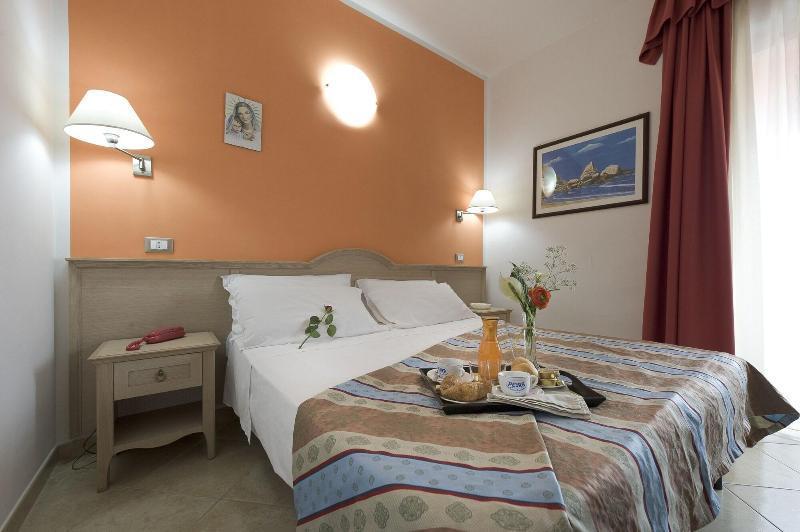 °HOTEL ARANCIO B&B RODI GARGANICO 3* (Italia) - Da 51 € | HOTELMIX